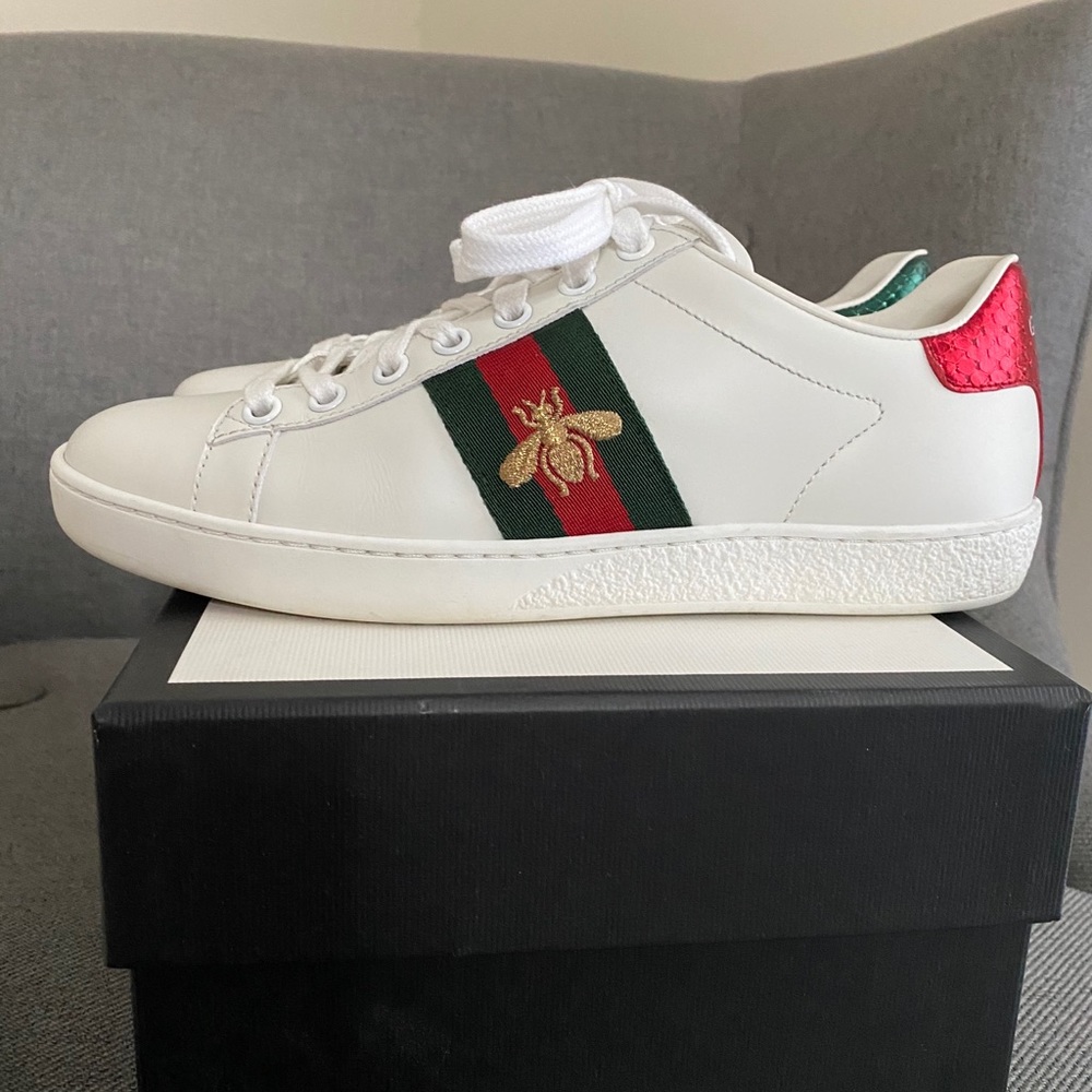 Authentic Gucci Women's Ace embroidered sneaker